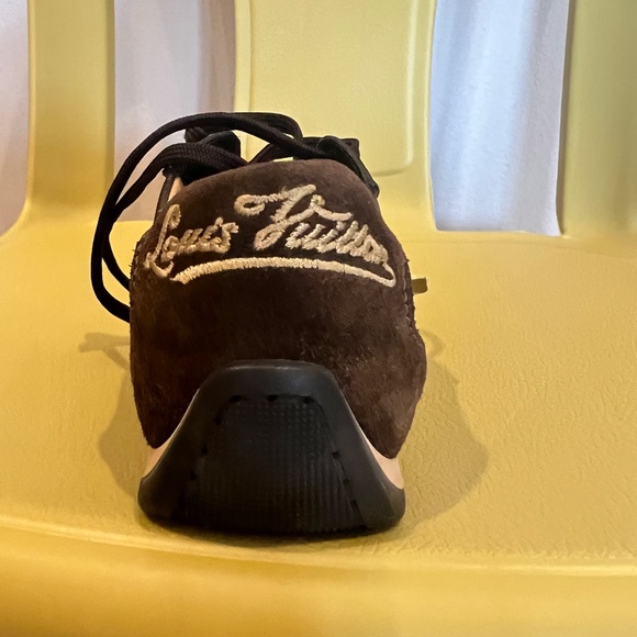 Louis Vuitton Sneaker - Picture 5 of 6